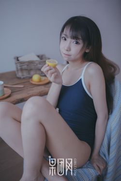 美女把腿扒开让男人桶